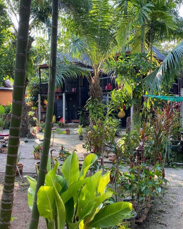 Leaf House Bungalows Sha Plus Approved Koh Lanta Exterior photo