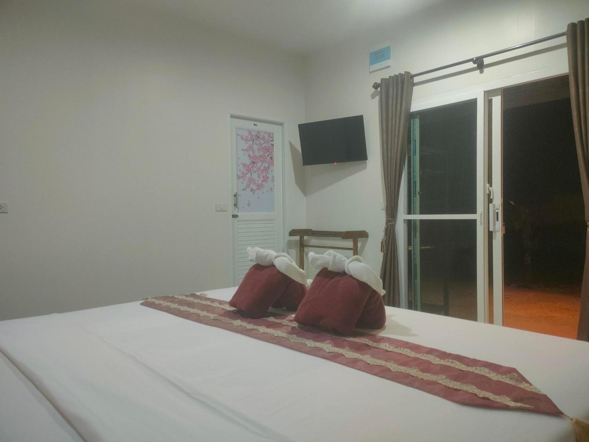 Leaf House Bungalows Sha Plus Approved Koh Lanta Exterior photo